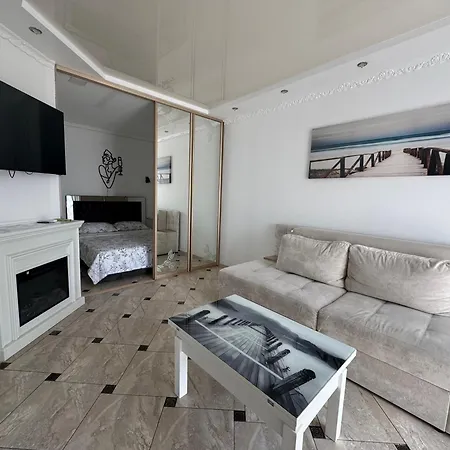 Avalon In Apartamento Lviv